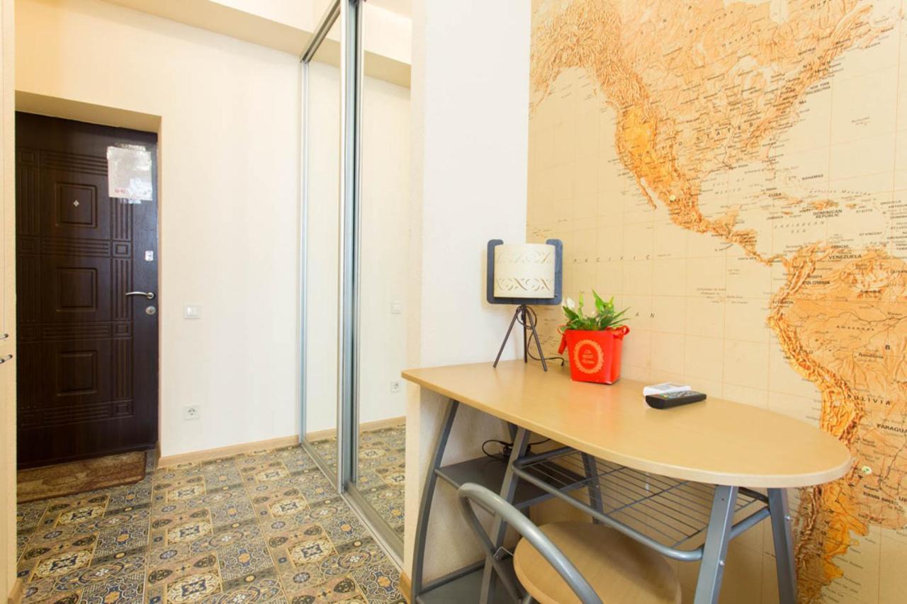 New Studio In The Center - Korolenka Str. 25/62 Apartment Харков Екстериор снимка