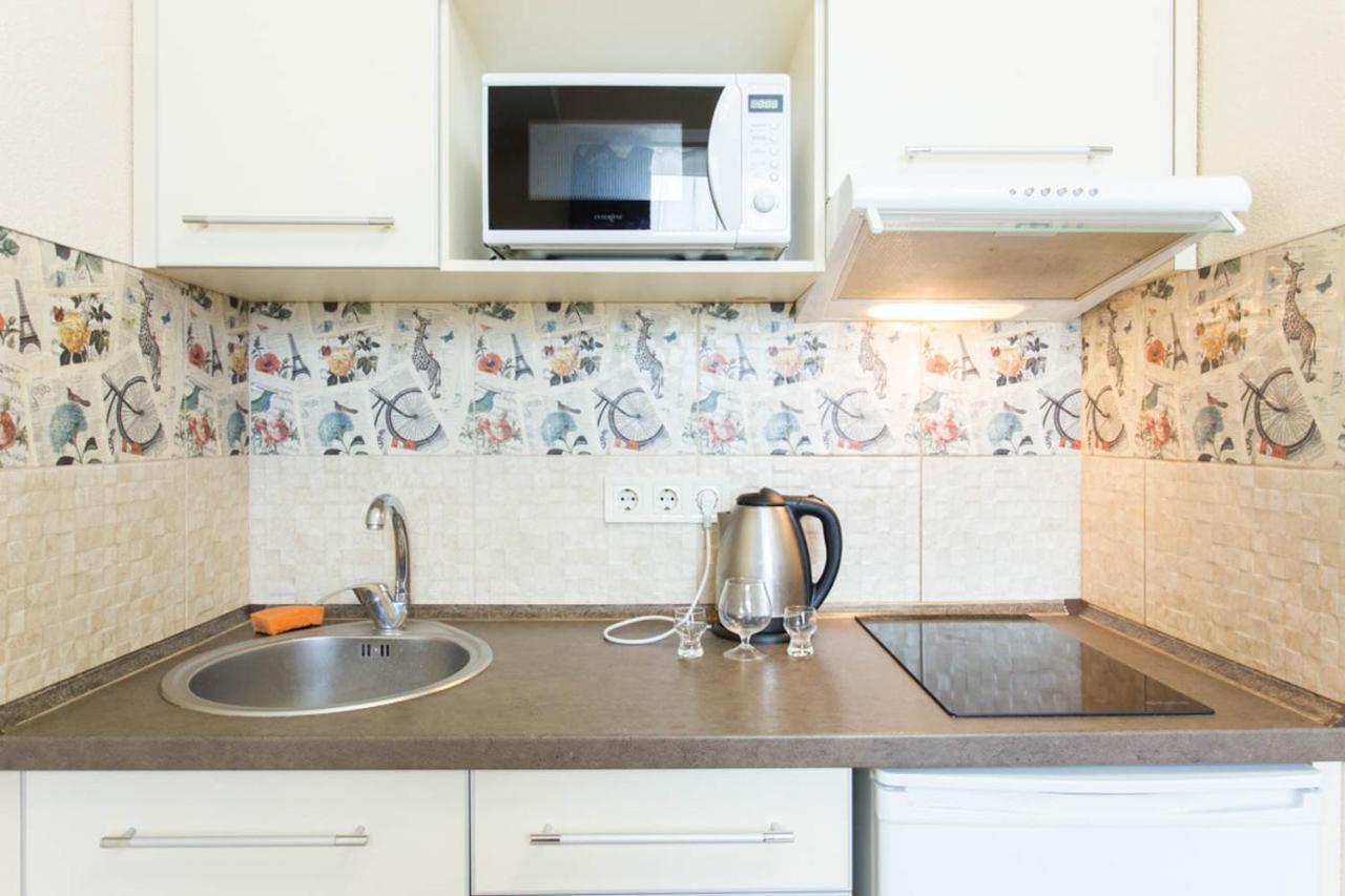 New Studio In The Center - Korolenka Str. 25/62 Apartment Харков Екстериор снимка